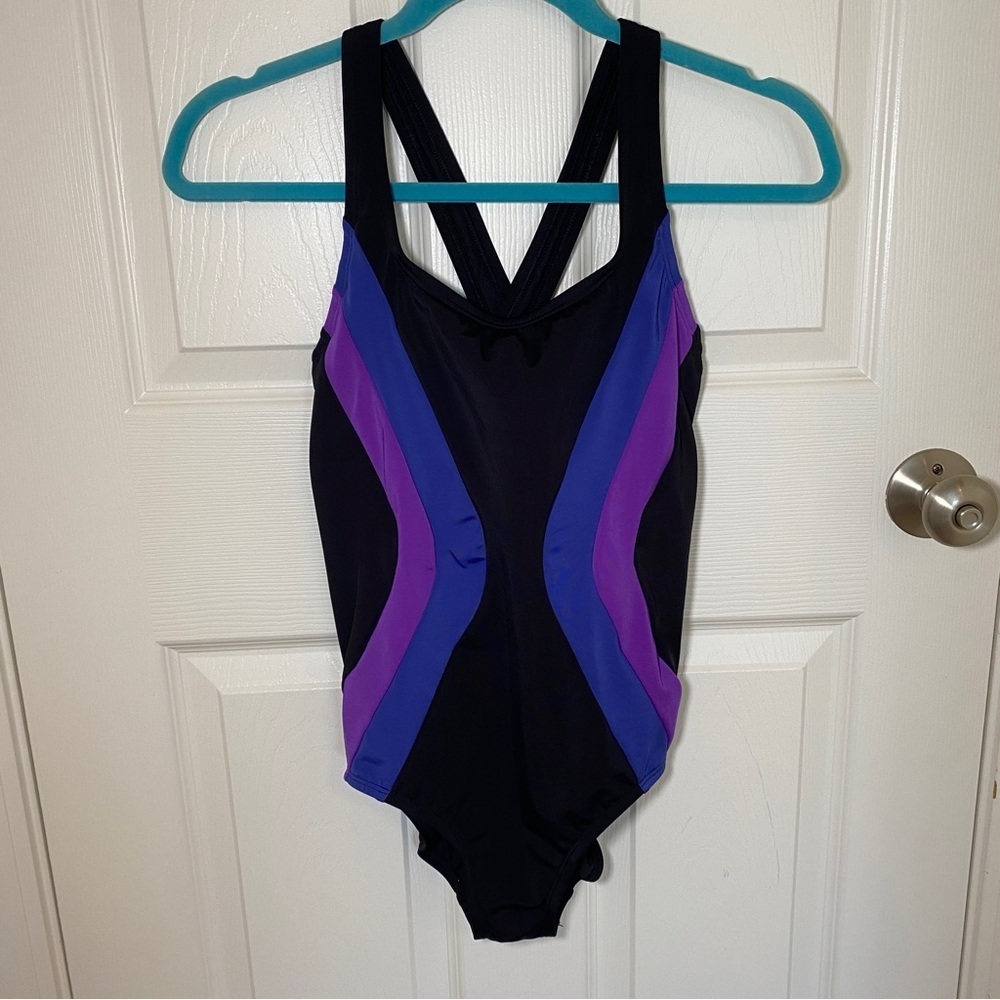 Colorblock Lands' End one piece swimsuit